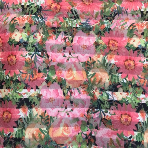 Lularoe Amelia (size S) - Picture 2 of 5